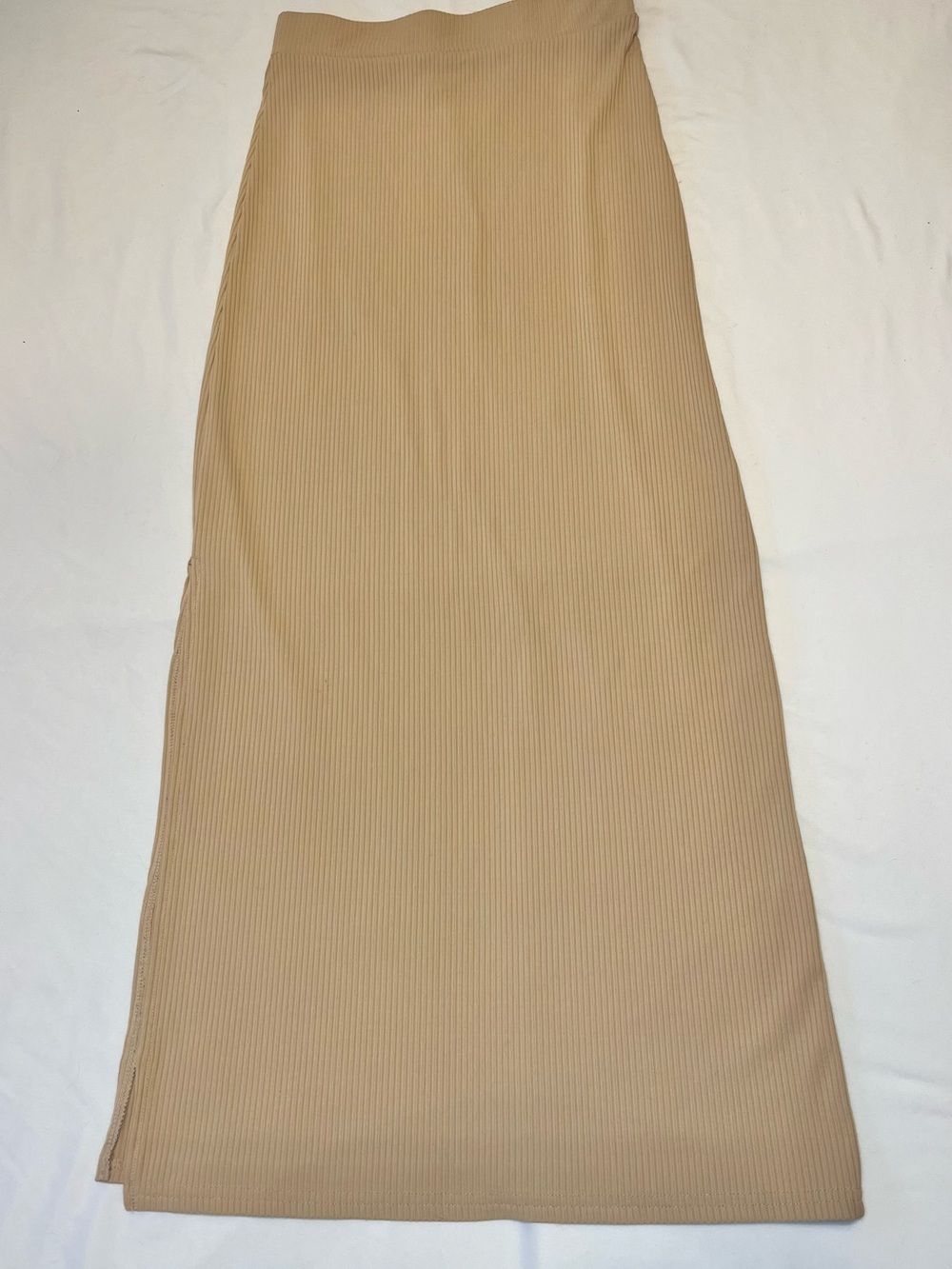 Women’s Ribbed Maxi Skirt in Beige with Mustard Undertones